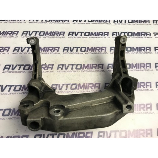 Кронштейн кріплення КПП Fiat Doblo 1.3 MJTD 2000-2010 55182191